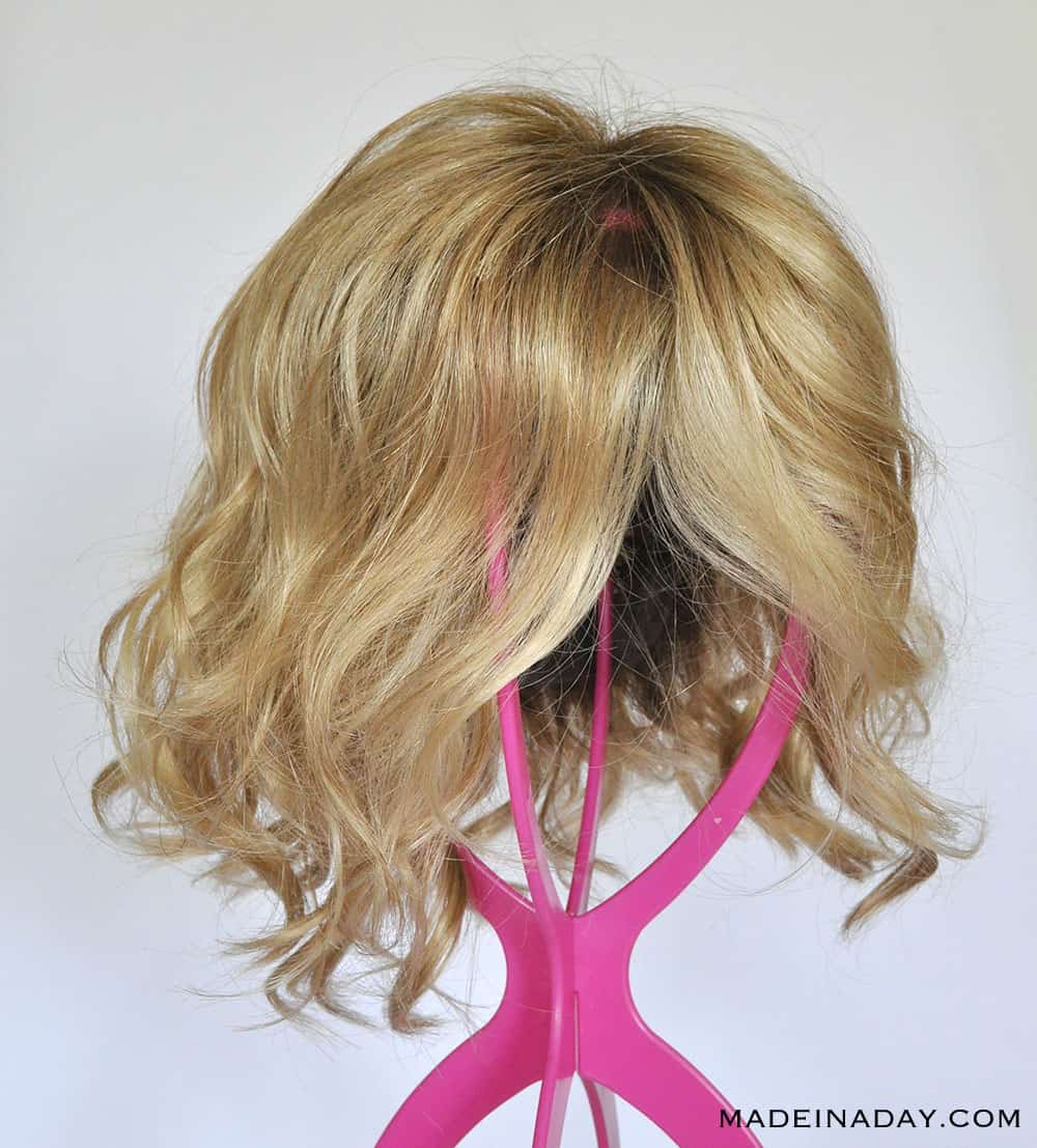 Blonde wig