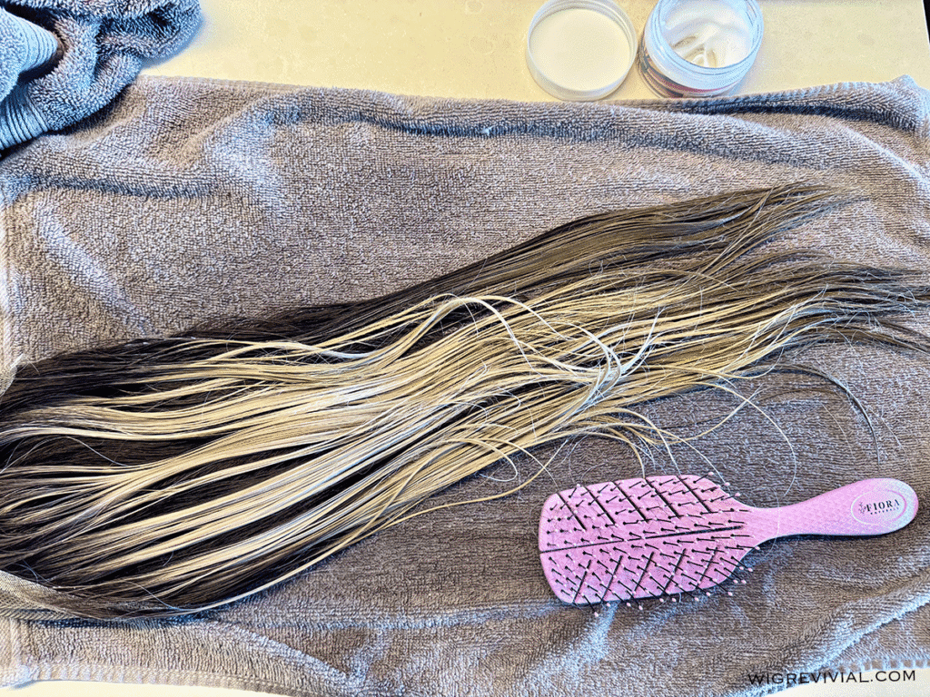 Comb conditoner through synthetic wig